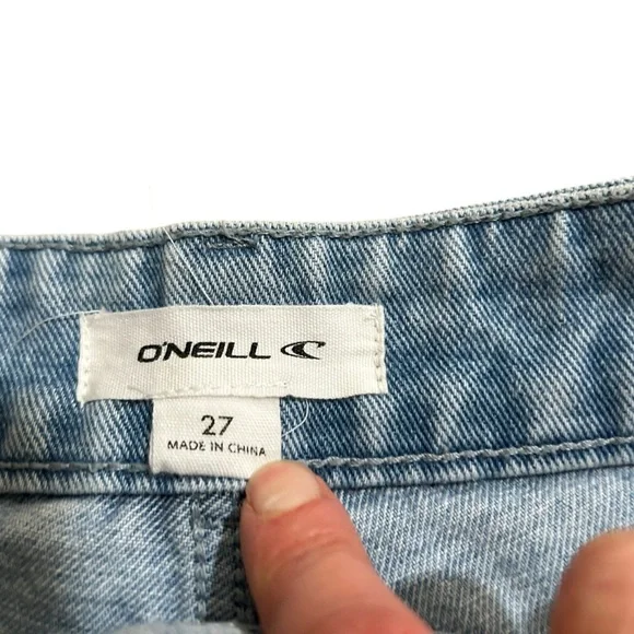 O'Neill EISLEY DENIM SHORTS - Picture 8 of 9